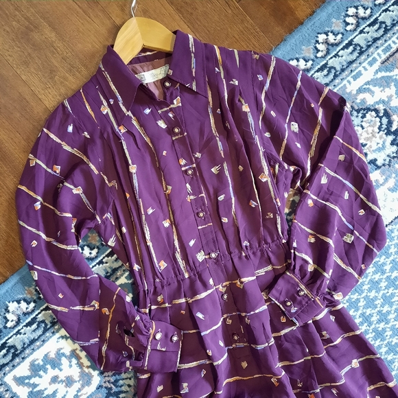 Vintage Patterned Dress - Picture 4 of 5